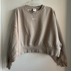 Nike Cropped Crew Neck Sweatshirt